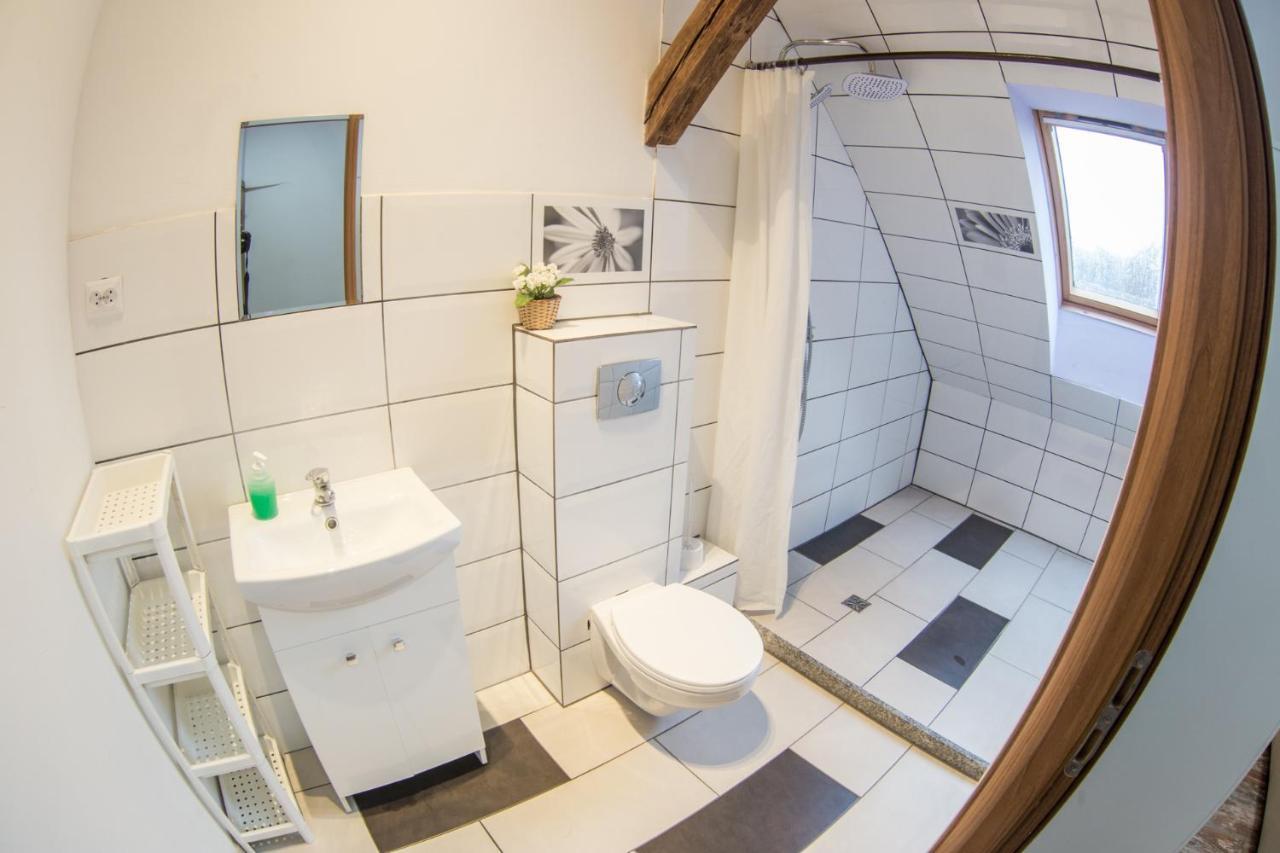 Fitness Hostel - Restauracja, Darmowy Parking I Silownia Wrocław Kültér fotó